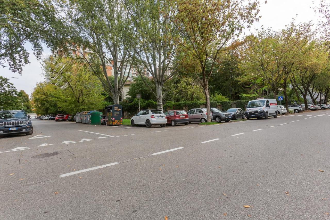 Ferrara A 5 Min Dalla Stazione Apartment X5 Luaran gambar
